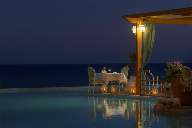 Thalassa Restaurant (4).jpg