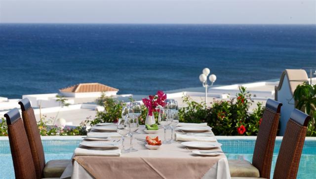 Pool Restaurant (3).jpg