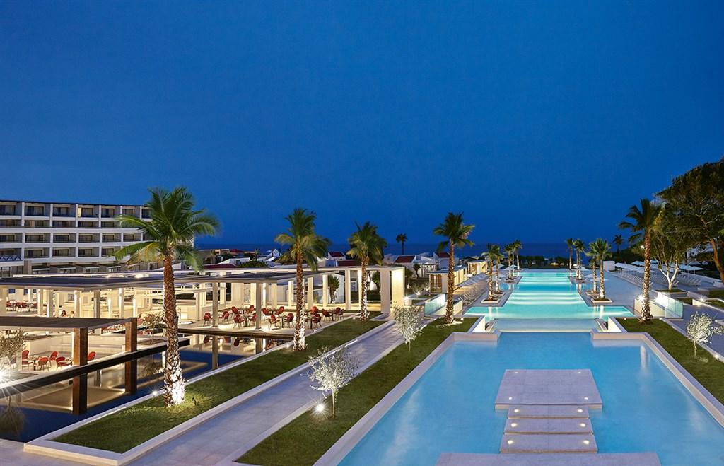 01-luxme-rhodos-pool-family-vacation-in-rhodos-21845.jpg