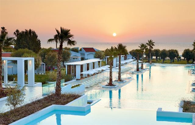 23-luxury-vacation-pool-luxme-rhodos-resort-21865.jpg