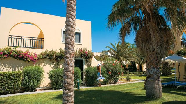 14-bungalows-colourful-gardens-kos-royal-park-3637.jpg