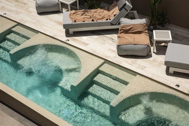 atlantica-amalthia-beach-hotel-jacuzzi2.jpg