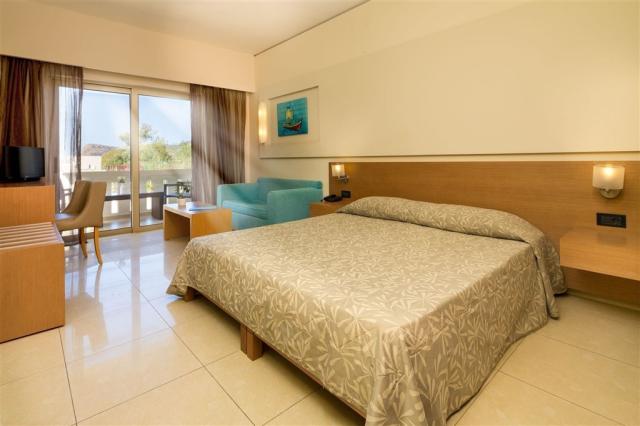 atlantica-amalthia-beach-hotel-double-sea-view_1.jpg