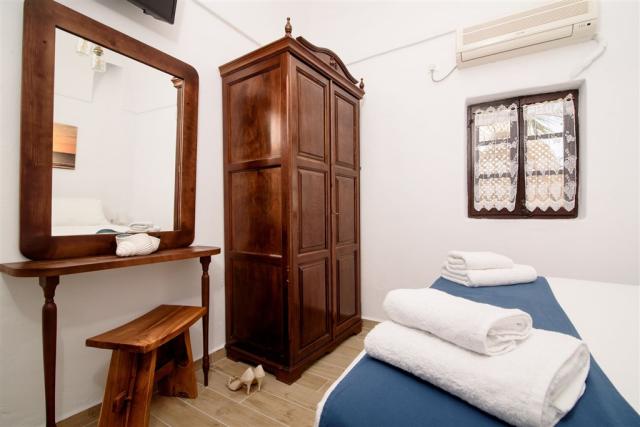 accomodation (24).jpg