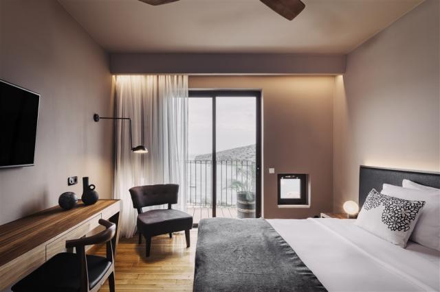Lux Villa 3bd  - Bedroom 3.jpg
