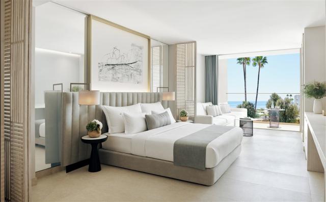 Ikos Andalusia Junior Suite Sea View_2880x1785.jpg