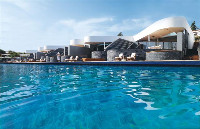 yachting villa with priv pool 1.jpg