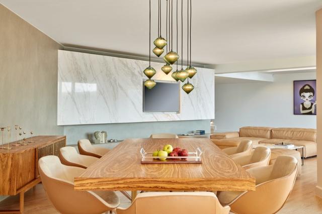 DC_Mansion_LivingRoom_06.jpg