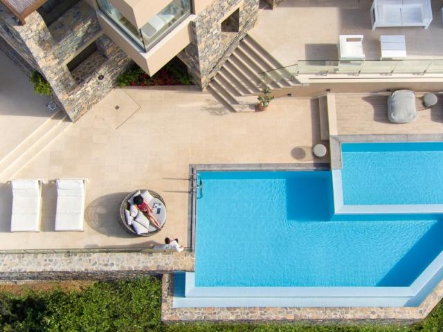 DC_Mansion_Outdoor_Aerial_01.jpg