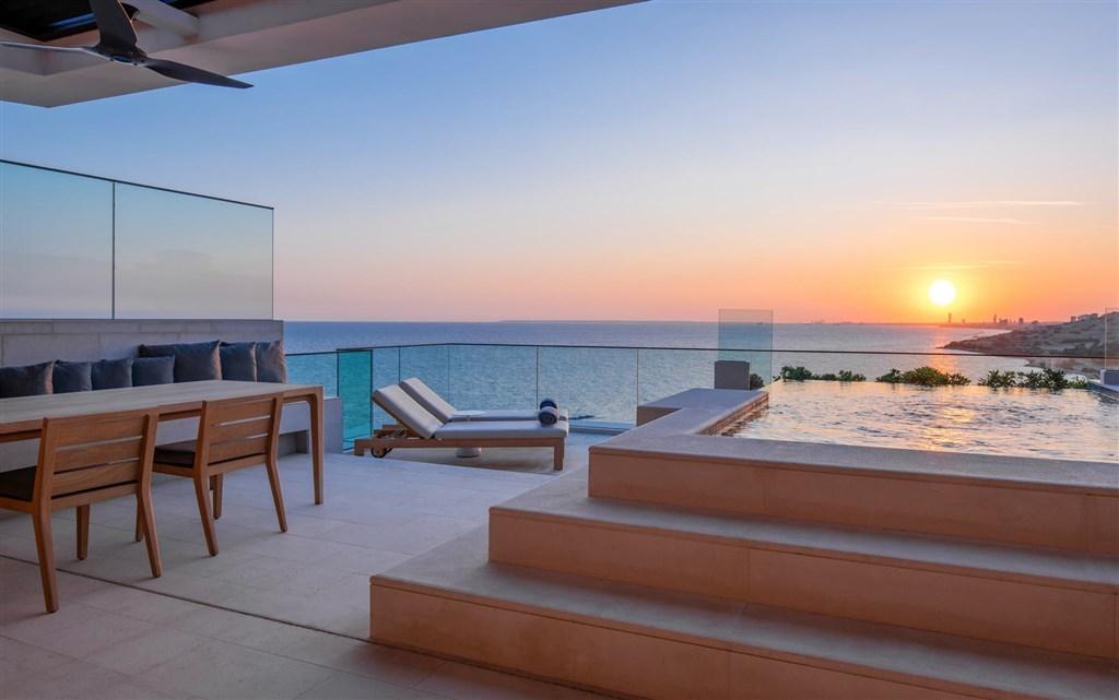 Duplex-Roof-Top-Terrace-with-Private-Pool-1920x1201-s.jpg