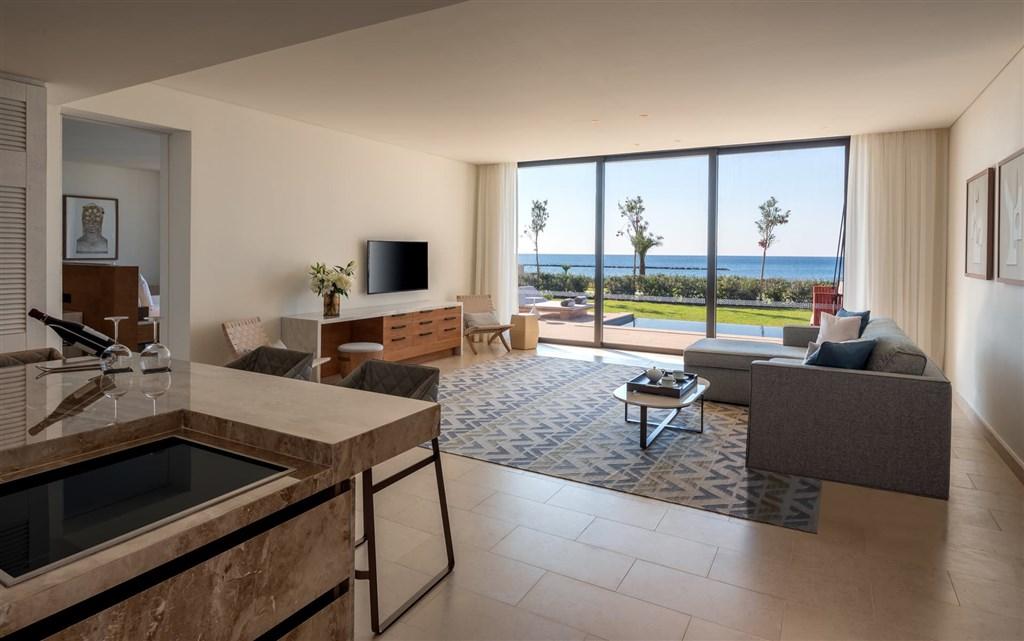 Bungalow-Living-Room-1920x1201-s.jpg