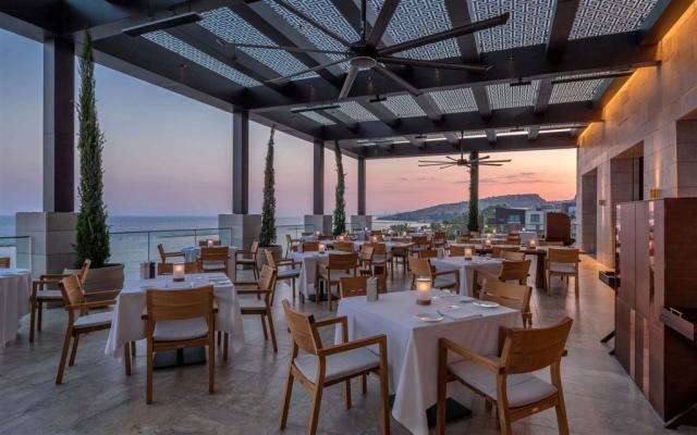 The-Ristorante-Locatelli-Terrace-1920x1201-s.jpg