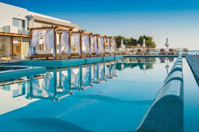 main_pool_1-lifestyle-beach-resort.jpg
