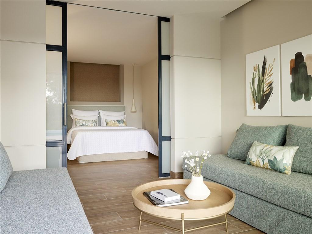 MarBella_Superior Family Room GV Private Garden.jpg