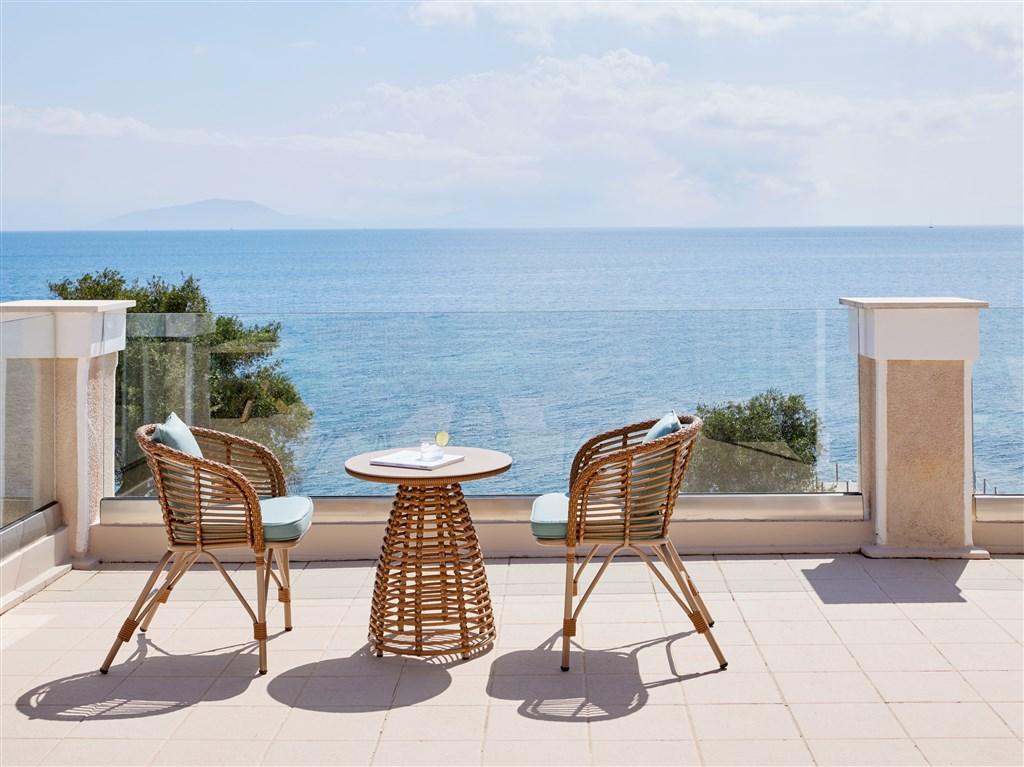 MarBella_Superior Family Room Sea View (5).jpg