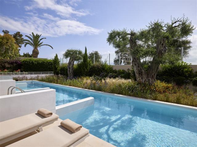 MarBella_Junior Suite Private Use Pool Garden View (9).jpg