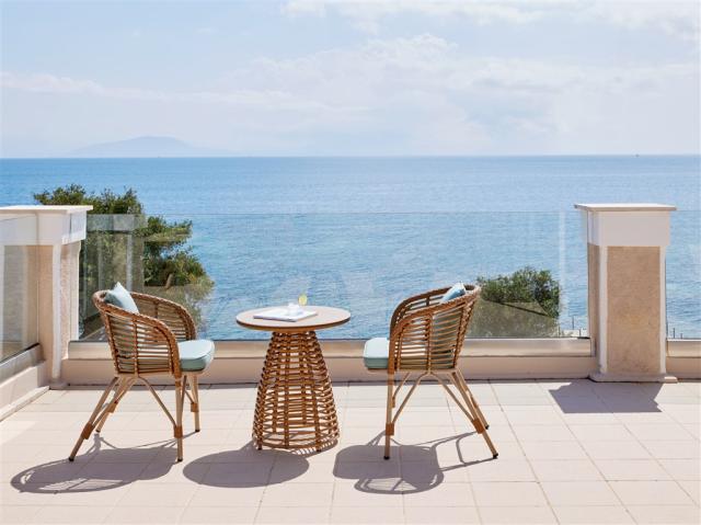 MarBella_Superior Family Room Sea View (5).jpg