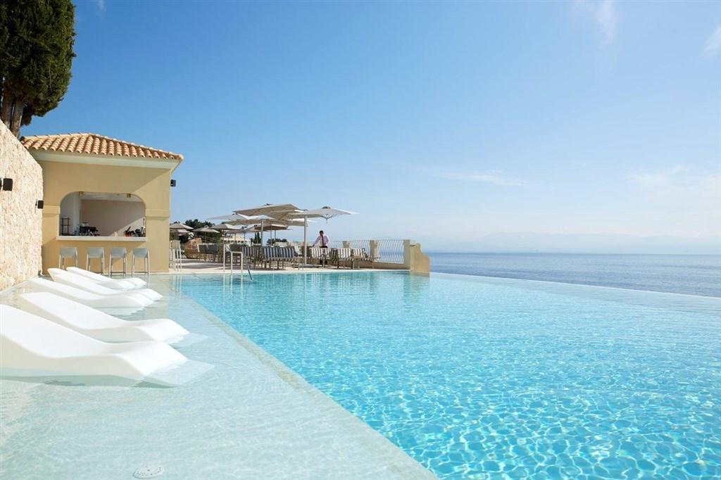 Aquavit Pool Bar.jpg