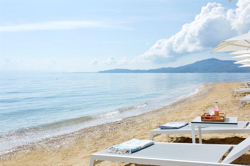 Beach sunbeds.jpg