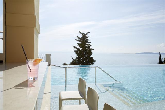 Nido_Aquavit Pool Bar Resturant (1).tif