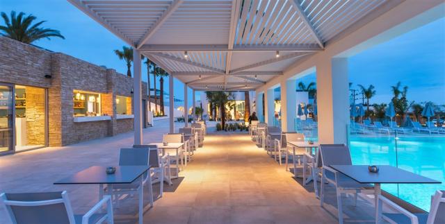 blo-pool-bar-1.jpg
