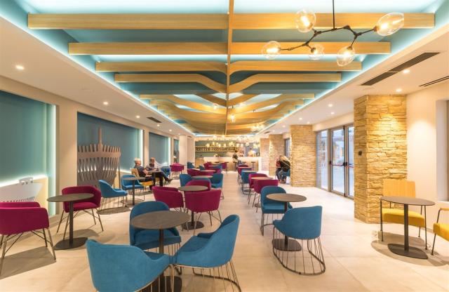blo-Cocktail-Bar.jpg
