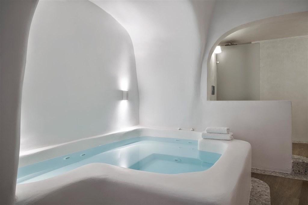 katikies-kirini-hotel-santorini-kirini-suite_0120.jpg