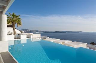 Kirini Suites