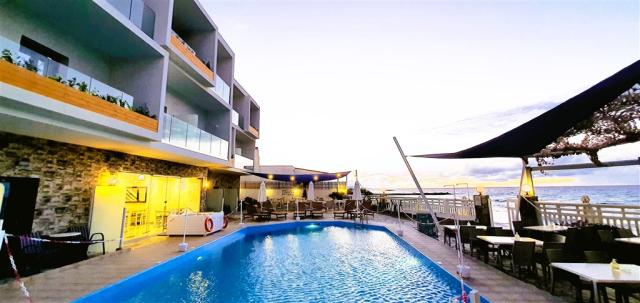 Sunet beach pool 2023.jpg