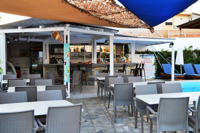 Shotels Almare beach pool 16.JPG