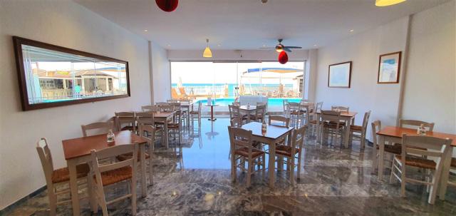 Shotels Almare beach restaurant .jpg