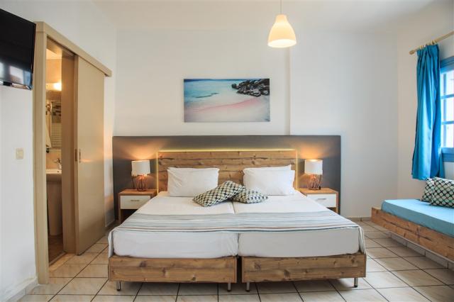 Shotels Almare beach Superior room .jpg