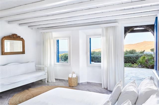 28-Junior-Suite-Panoramic-Sea-View-bedroom-area-and-island-inte