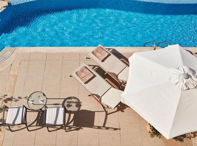 aphrodite-hills-hotel-by-atlantica-deluxe-room-private-pool.jpg