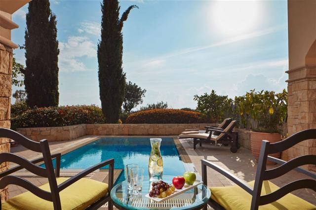 aphrodite-hills-hotel-by-atlantica-one-bedroom-family-room-priv