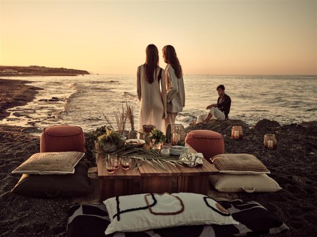 Beach private cocktails and dinner.jpg