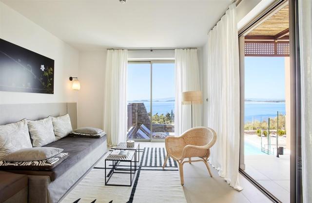accom-2.jpg