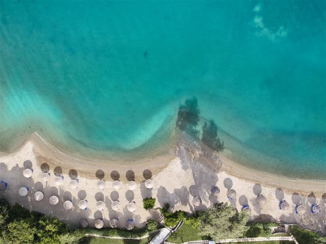 16-Seafront-location_72dpi.jpg
