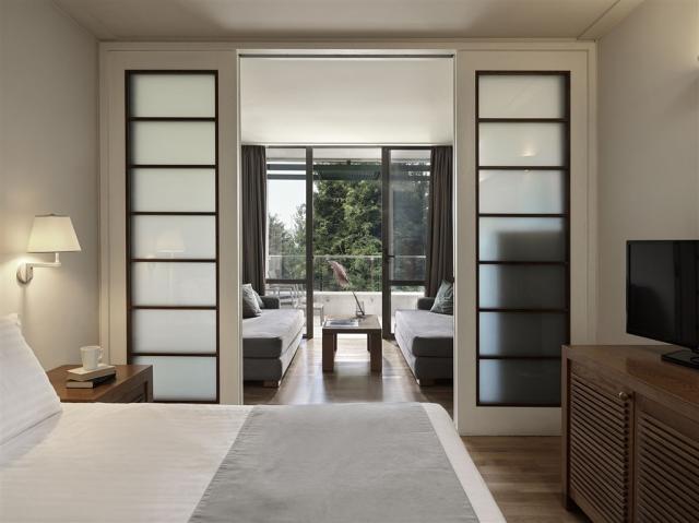 main-building-rooms_1370.jpg