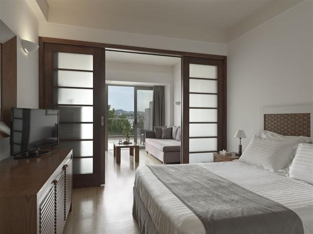 main-building-rooms_2094.jpg