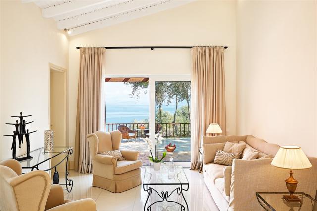 55-2-Bedroom-Villa,-Living-area_72dpi.jpg