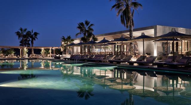 Outdoor-Pool-2-copy.jpg