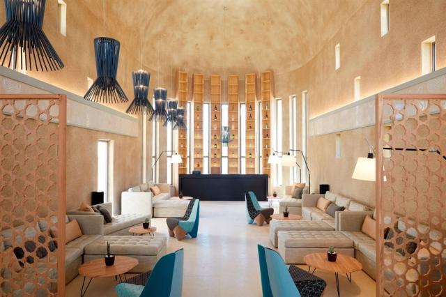 herdo-lobby-0037-hor-clsc.jpg