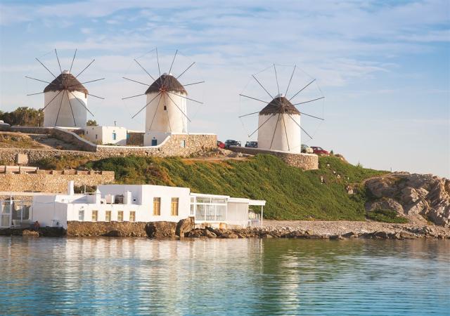 Famous-Windmills-in-Mykonos.jpg