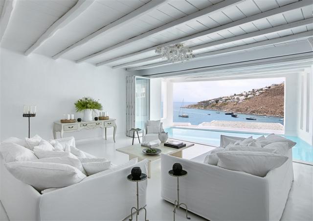 01-Z480_Deep-Blu-Villa-with-Private-Shaded-Heated-Pool-and-Outd