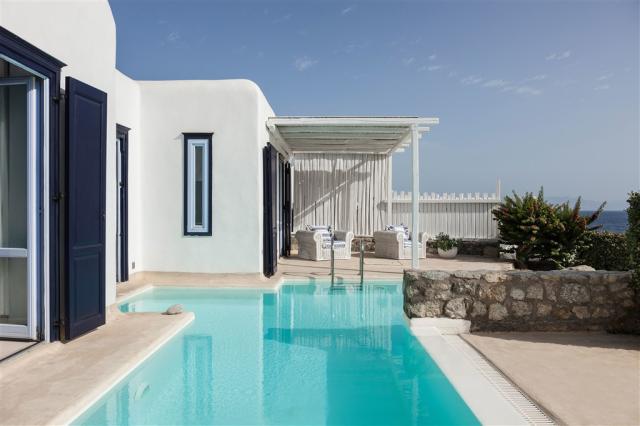 01-Z530_Endless-Blu-Villa-with-Private-Pool,-Private-infinity-p