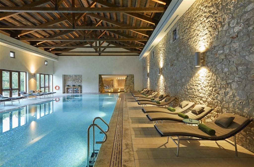 Romanos Health Club1.jpg