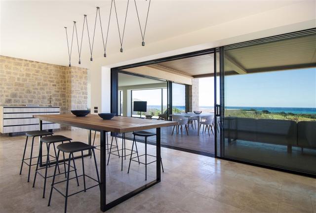 Kitchen to veranda.jpg