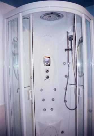 Grand_master_shower_cabin.tif