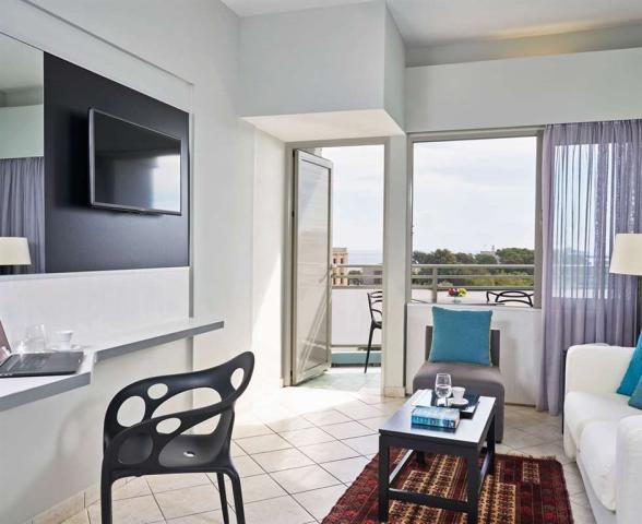 superior-suite-sea-view-aqua-mare-1.jpg